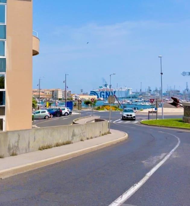 Joli Appartement Avec Piscine Sète Esterno foto
