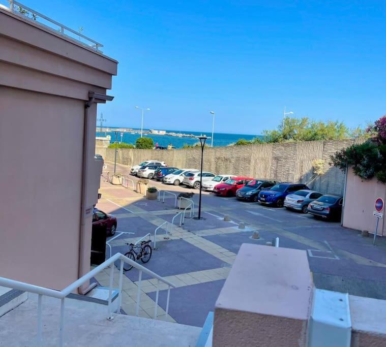 Joli Appartement Avec Piscine Sète Esterno foto