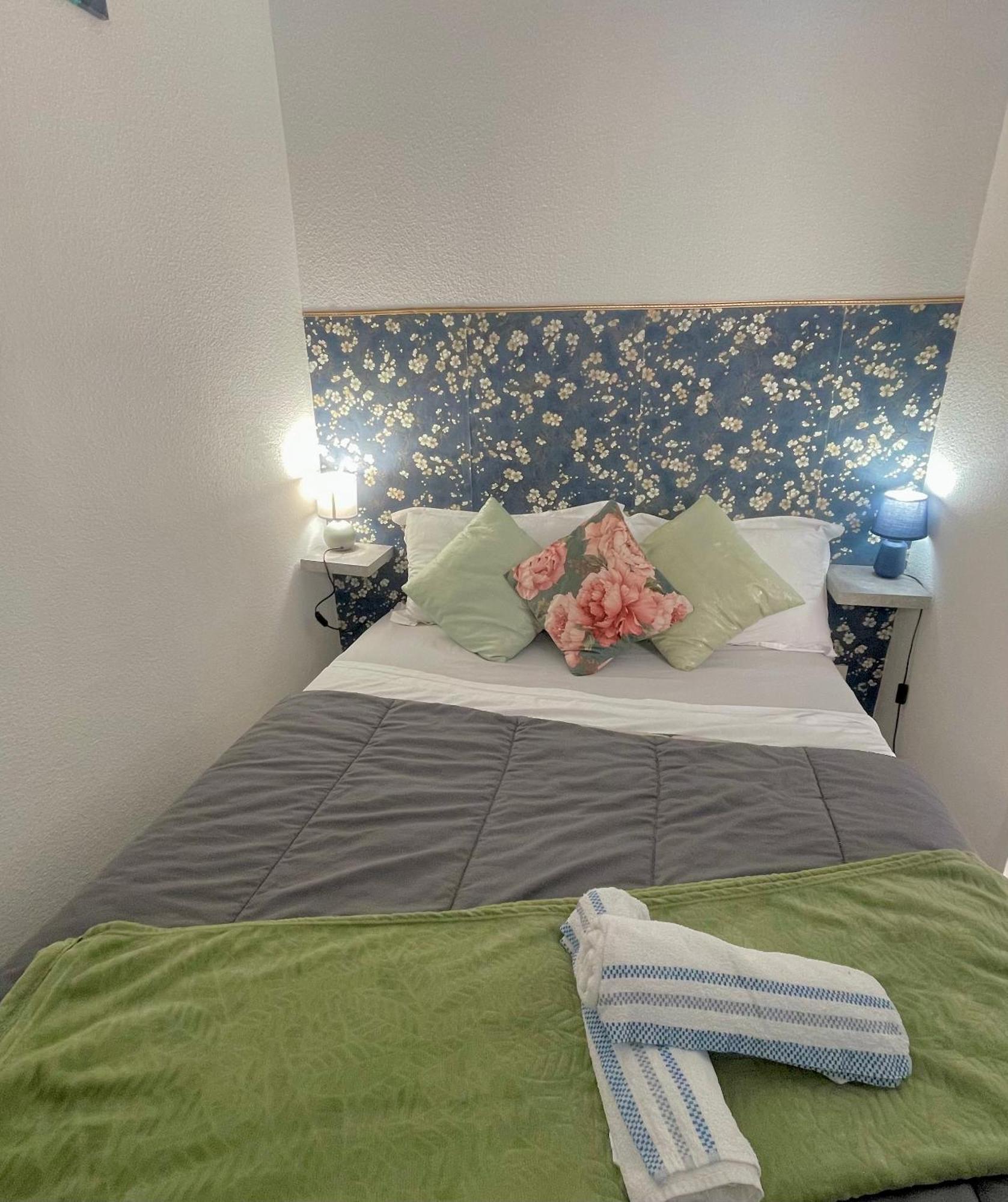 Joli Appartement Avec Piscine Sète Esterno foto